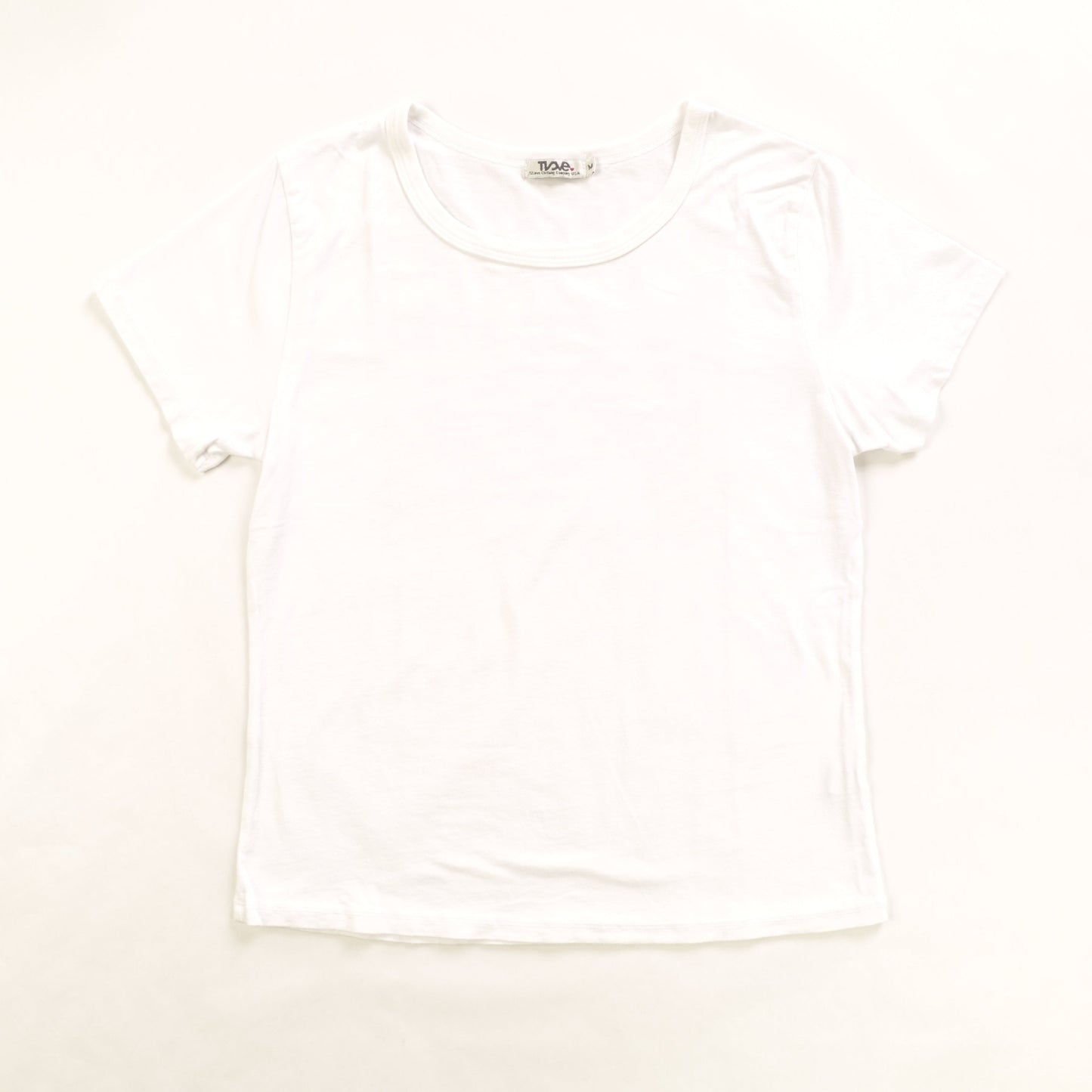 women's white closer-fitting short cap-sleeve t-shirt with round neckline
