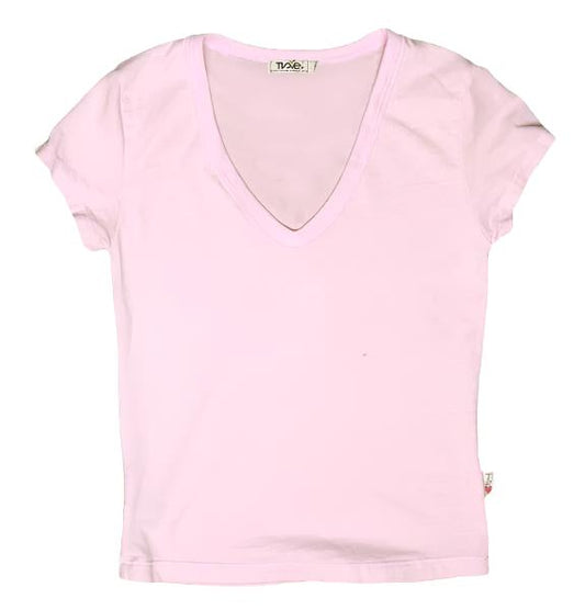 women's pink closer-fitting short cap-sleeve t-shirt with v-neckline