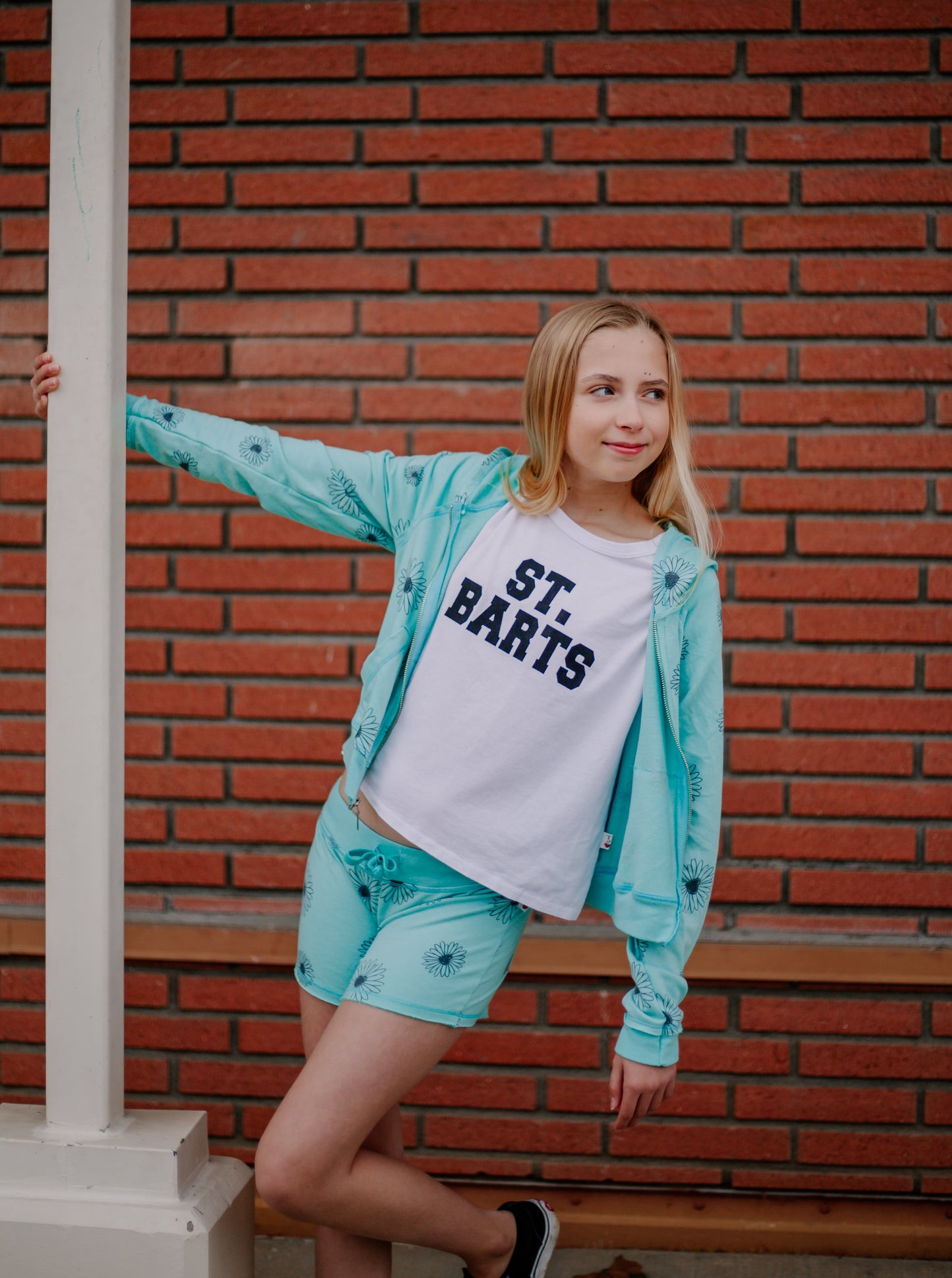 Boxy Tee ("ST. BARTS")