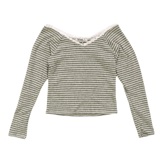 Lace V-Neck Shirt (Gray Stripes)